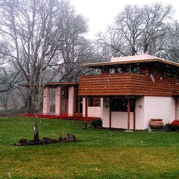 Gordon House/Frank Lloyd Wright Site. Time-Tested Results