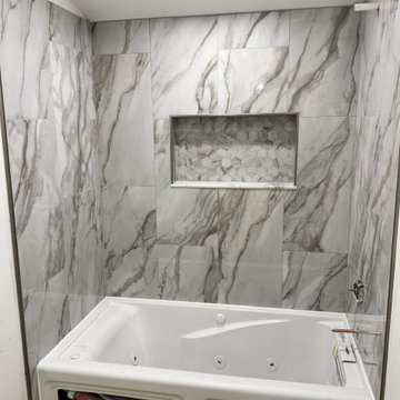 Tiled Tub & Shower Bathroom Remodel in Covington, WA