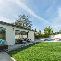 Itasca St, Northridge - Products