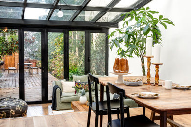 Exemple d'une salle à manger nature.