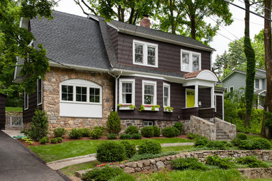 Elegant exterior home photo in New York