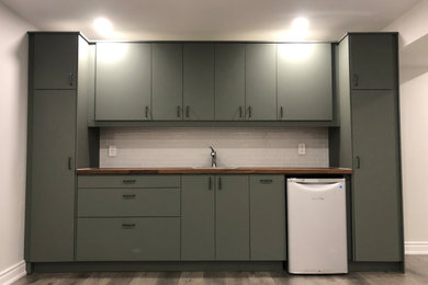 Minimalist kitchen photo