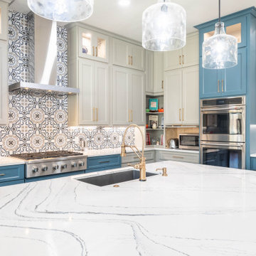 Colorful Oasis: A Dream Kitchen with Vibrant Patterns and Personality