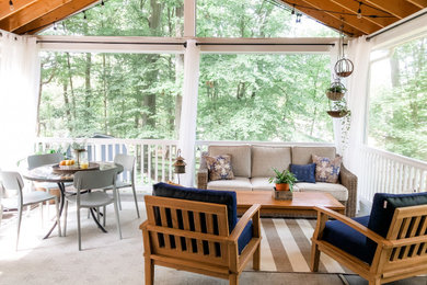 Inspiration for a modern porch remodel in Philadelphia