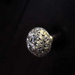 Decorative Hardware - Cabinet And Drawer Knobs