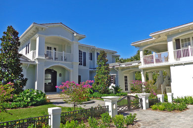 Traditional exterior home idea in Miami