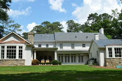 Home design - traditional home design idea in Atlanta