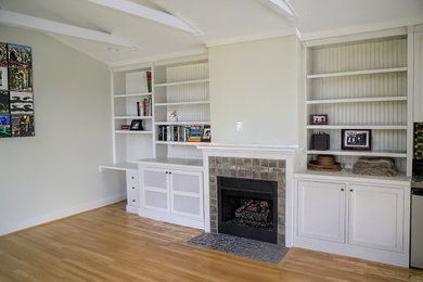 Home design - craftsman home design idea in Los Angeles