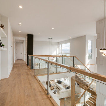 Eagle Mountain Glass Railing and Floating Staircase