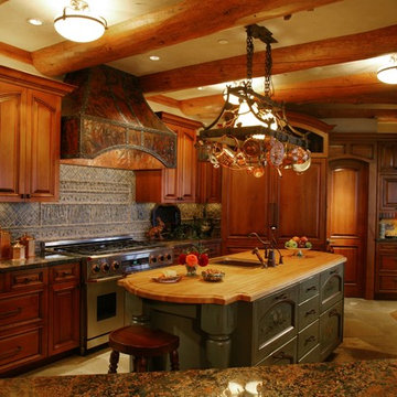 Log home kitchen