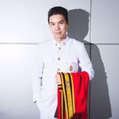 Arm Thongmon's photo