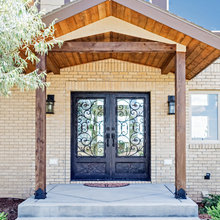 Exterior Front Entry