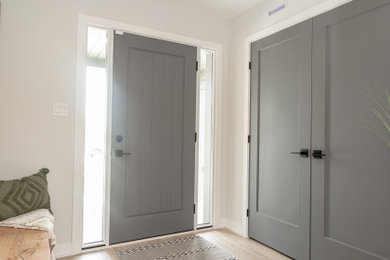 Entryway - entryway idea in Toronto