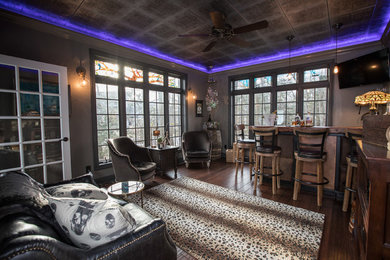Example of a home bar design in Milwaukee
