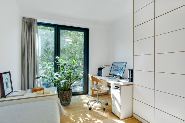 Modern Arbeitszimmer by Holzconnection