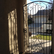 Gate