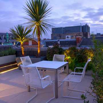 Strand Roof Garden: Bespoke Outdoor Kitchen, Mediterranean Floras & Epic Landmar