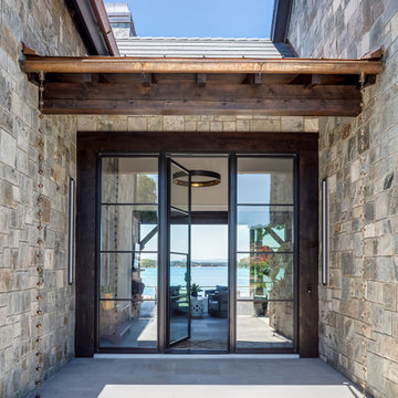 Contemporary Lakehouse at Lake Keowee