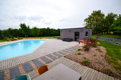 Exemple d'une piscine nature.