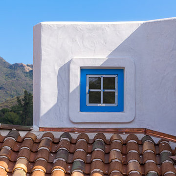 Malibu Hills, CA | Orange Innovations | Santorini Villa over Malibu Lake