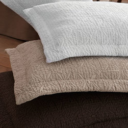 Olivia Coverlet - Quilts And Quilt Sets