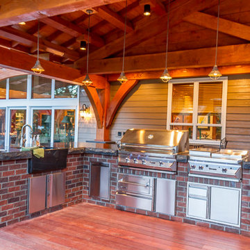 Outdoor Kitchen & Entertainment Patio