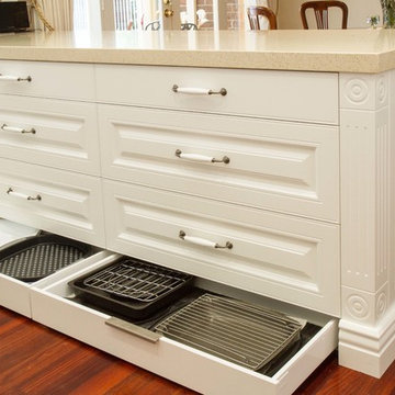 Lysterfield Kitchen - Traditional