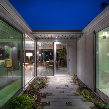 Modular Glass Guest House