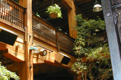 Balcony photo in Richmond