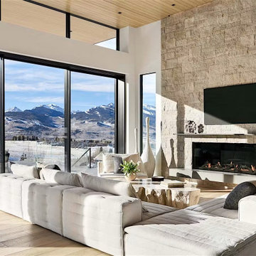 Panoramic Mountain Views from the Great Room