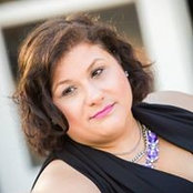 Tara Wallace's photo