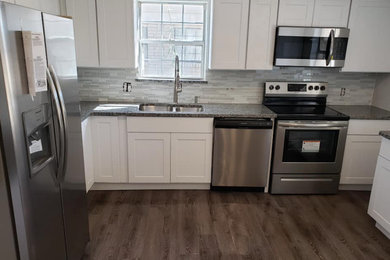 Example of a kitchen design in Austin
