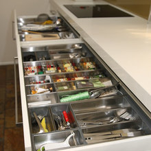 CUTLERY STORAGE