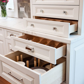 Kitchen Cabinet Hardware in Different Styles