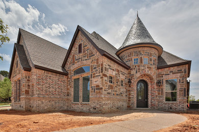 Example of a classic exterior home design in Dallas