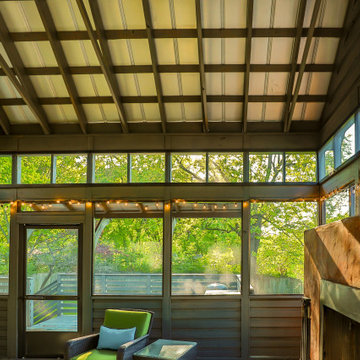 Deck with a covered screen room porch