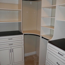 closet organizer corner idea