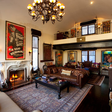 Convertible living room