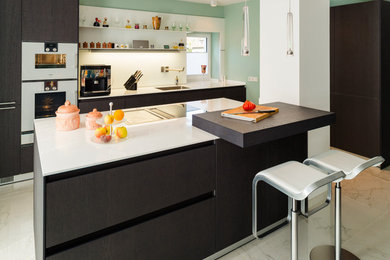 This is an example of a contemporary kitchen in Hanover.
