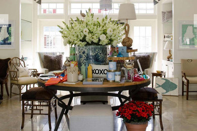 Dining room - transitional dining room idea in Boston