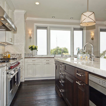 Contemporary-Traditional Interpretation Home