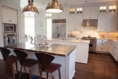 Trendy kitchen photo in Raleigh