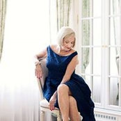 Julie Spatt's photo