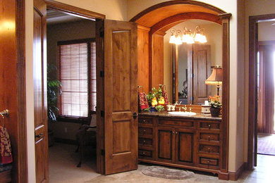 Bathroom - traditional master bathroom idea in Albuquerque