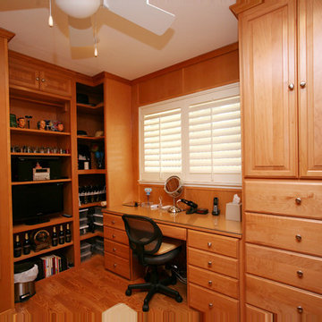 Custom Wood Closets
