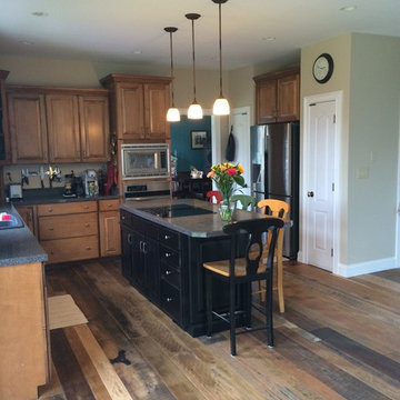 LaGrange, KY Residence Antique Oak Classic Mix Flooring