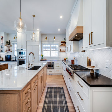 Cambridge Lake Home