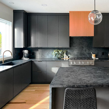 Modern New-Build Leawood Kitchen
