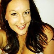 Adrianne Bowdens foto