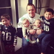 Mike Farrell's photo